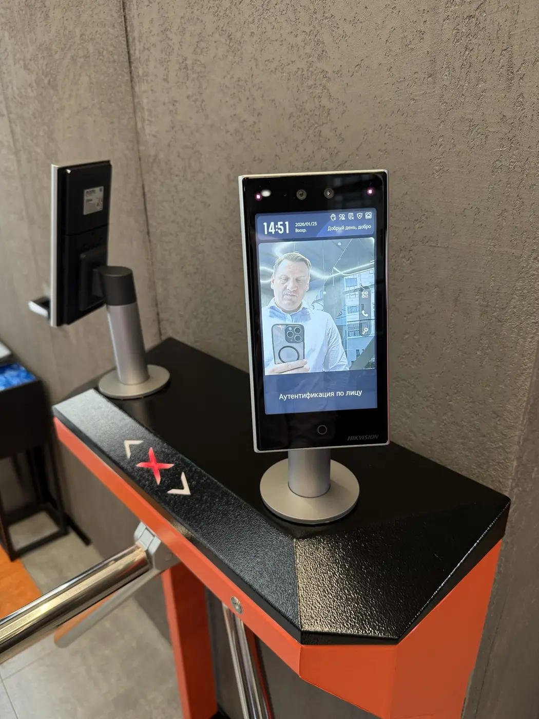 Терминал Face ID в фитнес-клубе Reboot